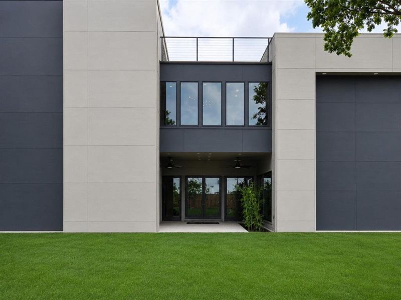Exterior details and patio area of a home in , Dallas (Image 27).