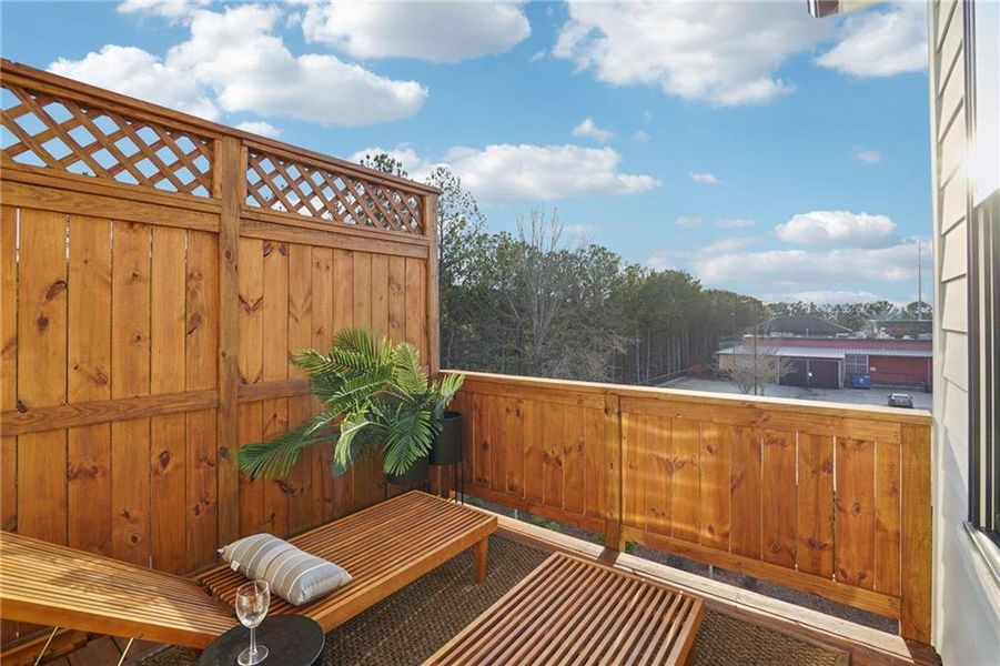 Exterior details and patio area of a home in IveyBrooke, Alpharetta (Image 4).