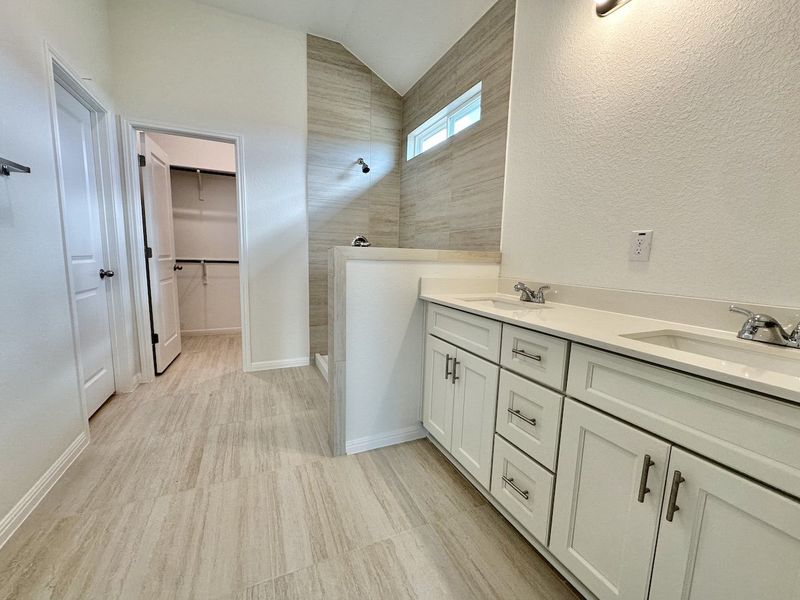 Furnished interior view inside a new home in Crosswinds, Kyle (Image 6).