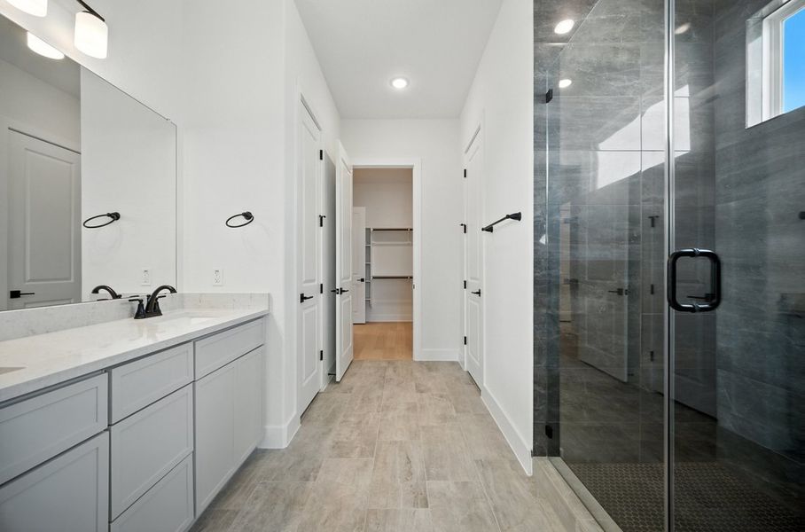 Image 18 of a home in Foxfield.