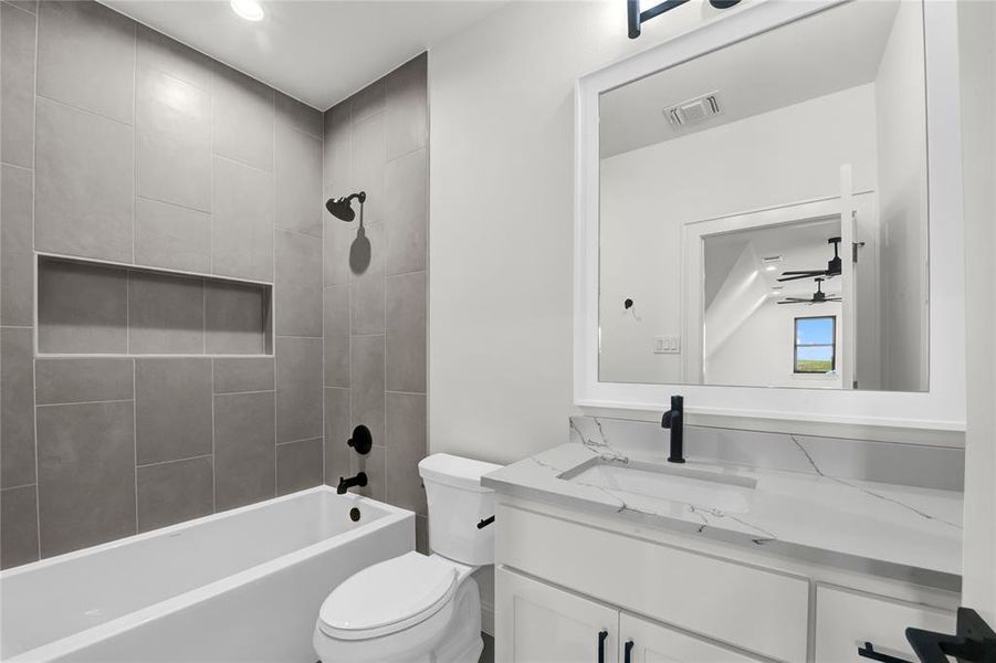 Image 33 of a home in .