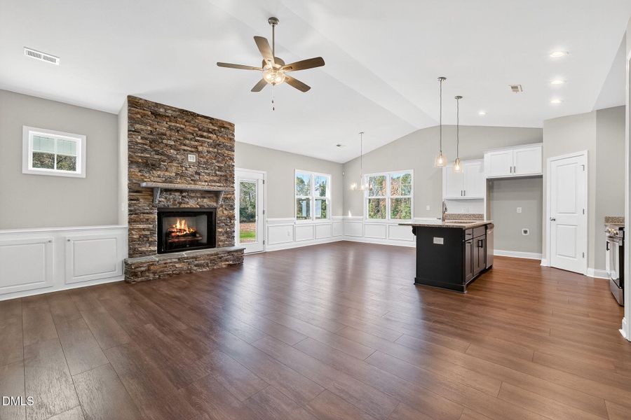 28-web-or-mls-DSC00122 - Copy