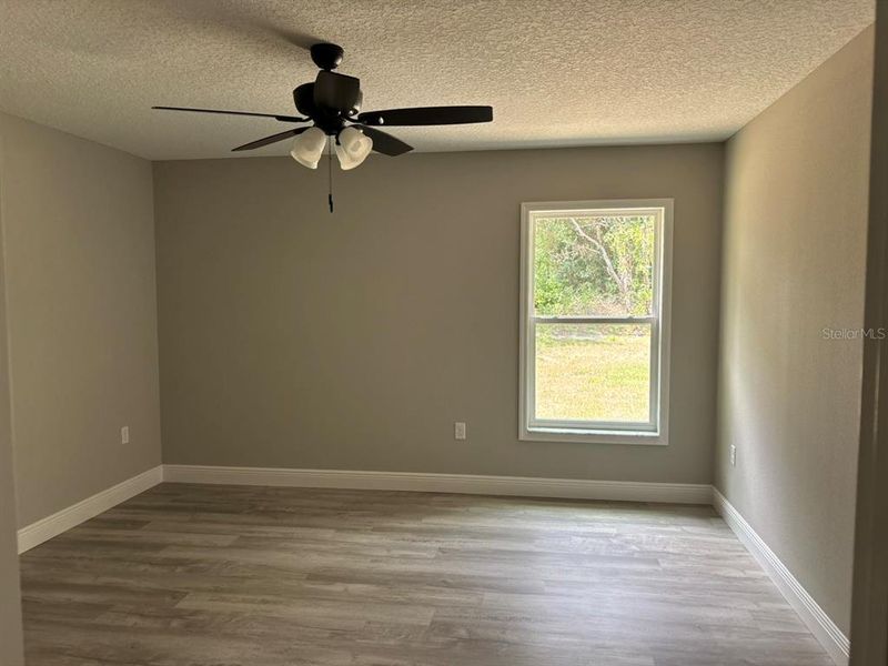 Spacious, unfurnished interior of a new home in , Dunnellon (Image 15).