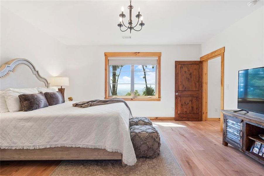 Furnished interior view inside a new home in , Jasper (Image 49).