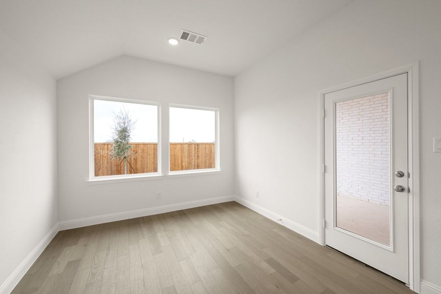 Spacious, unfurnished interior of a new home in Timberbrook, Justin (Image 19). Spacious, unfurnished interior of a new home in Timberbrook, Justin (Image 19).