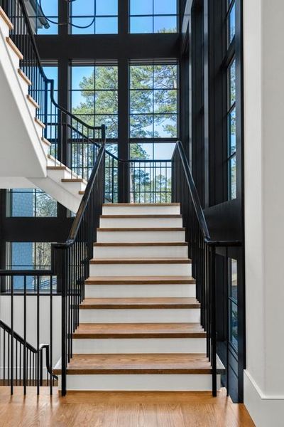 Spacious, unfurnished interior of a new home in Blue Heron Walk, Atlanta (Image 50).