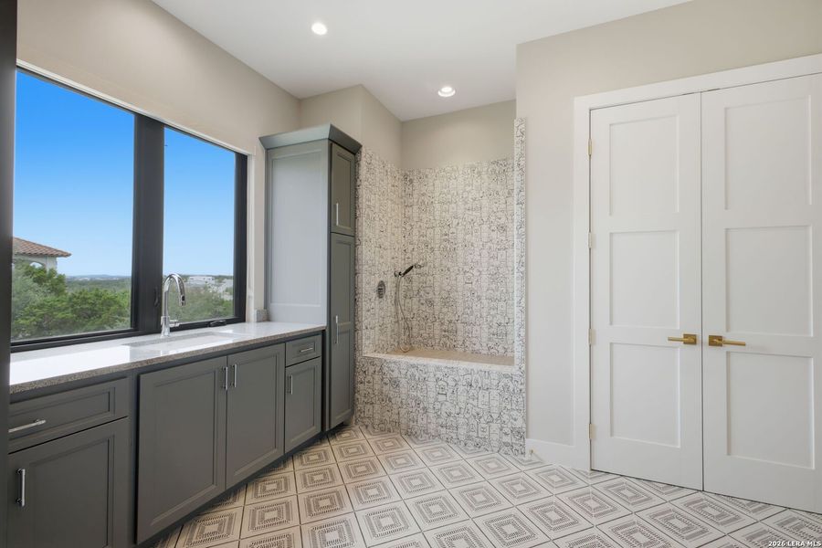 Furnished interior view inside a new home in , San Antonio (Image 21). Furnished interior view inside a new home in , San Antonio (Image 21).