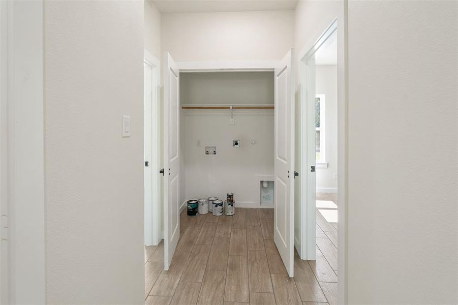 Spacious, unfurnished interior of a new home in , Mabank (Image 20). Spacious, unfurnished interior of a new home in , Mabank (Image 20).