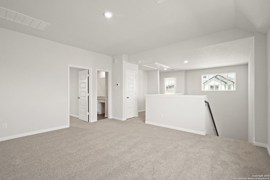 Spacious, unfurnished interior of a new home in Applewhite Meadows, San Antonio (Image 30). Spacious, unfurnished interior of a new home in Applewhite Meadows, San Antonio (Image 30).