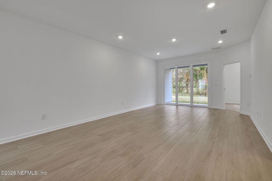 Spacious, unfurnished interior of a new home in The Hammock at Palm Harbor, Palm Coast (Image 24).