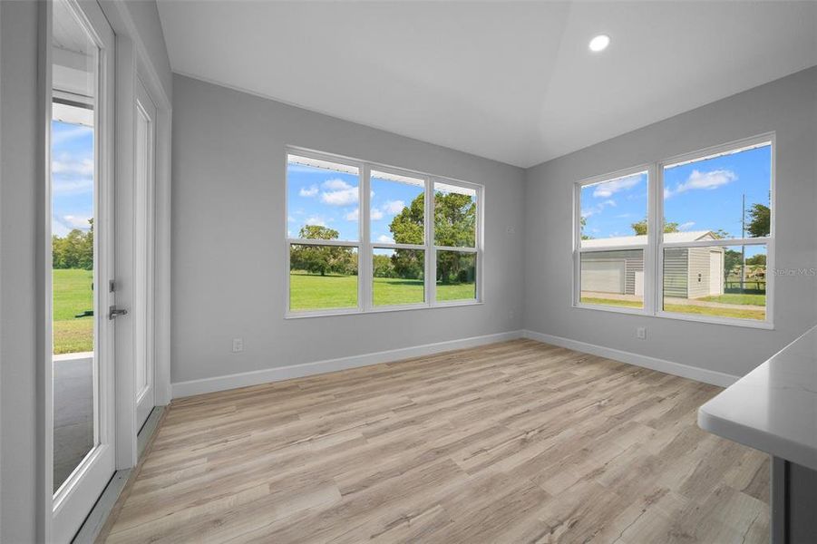 Spacious, unfurnished interior of a new home in , Ocala (Image 30).