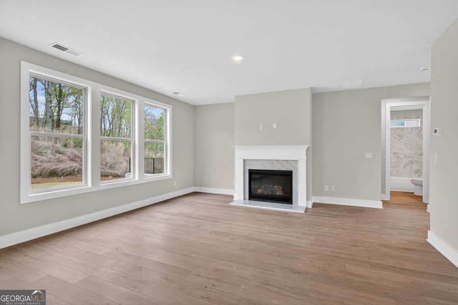 Spacious, unfurnished interior of a new home in The Manor at Gainesville Township, Gainesville (Image 37).