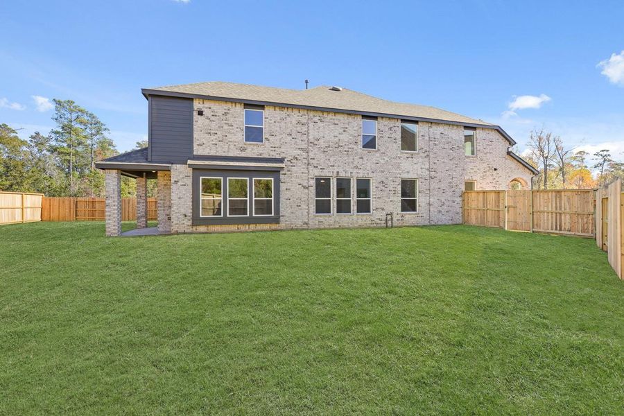 Exterior details and patio area of a home in Grand Central Park: 40ft. lots, Conroe (Image 2).