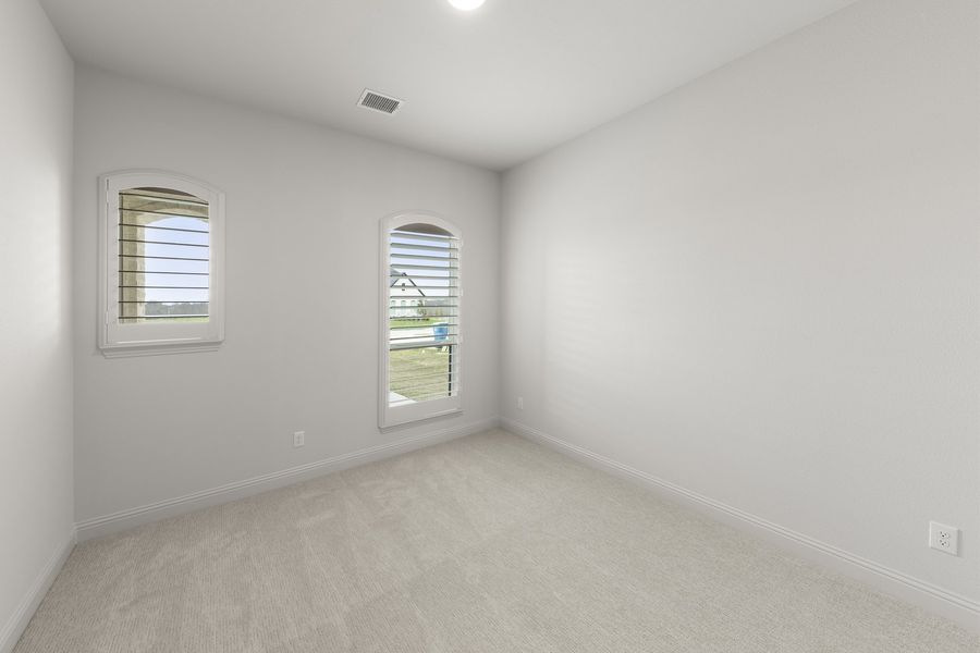 Spacious, unfurnished interior of a new home in Nelson Lake Estates, Rockwall (Image 25).