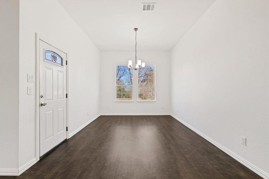 Spacious, unfurnished interior of a new home in , Dallas (Image 27). Spacious, unfurnished interior of a new home in , Dallas (Image 27).