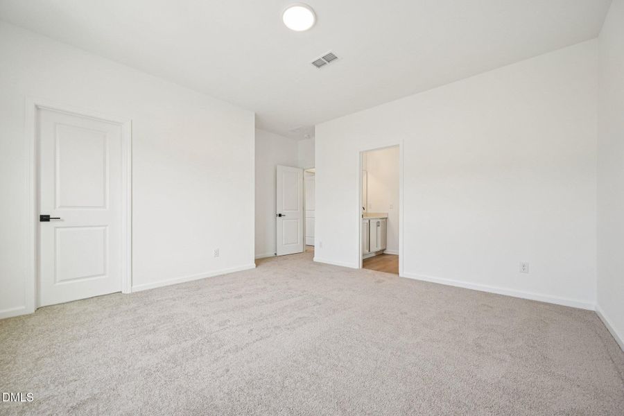 32-web-or-mls-Darius Ln-S0402-032