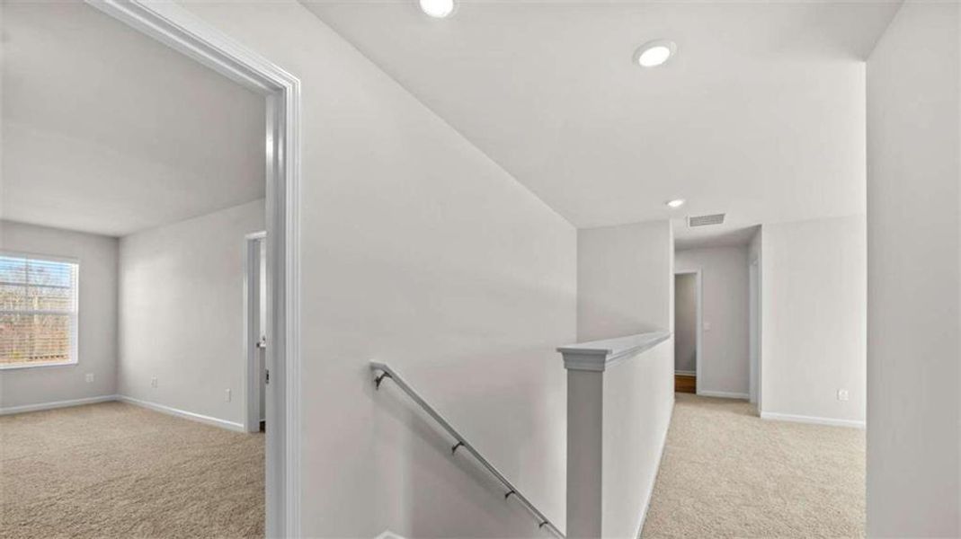 Spacious, unfurnished interior of a new home in Poplar Preserve, Newnan (Image 21).