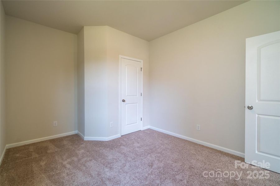 Spacious, unfurnished interior of a new home in , Charlotte (Image 11).