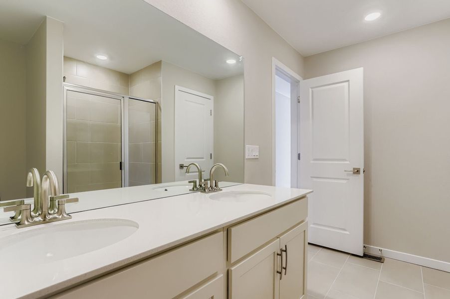 New Home in Arvada, CO. - Slide 17 New Home in Arvada, CO. - Slide 17