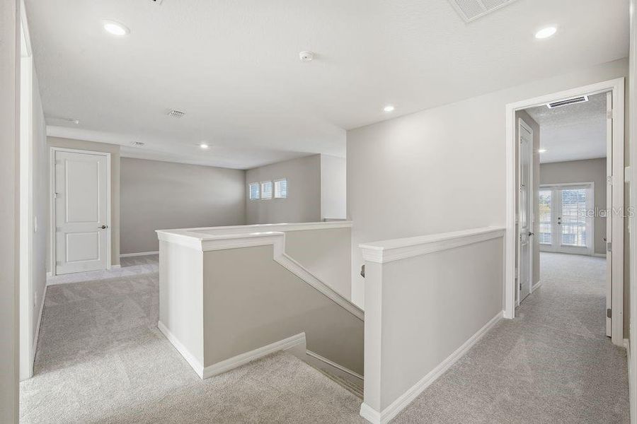 Spacious, unfurnished interior of a new home in Indigo Creek, Apollo Beach (Image 19). Spacious, unfurnished interior of a new home in Indigo Creek, Apollo Beach (Image 19).