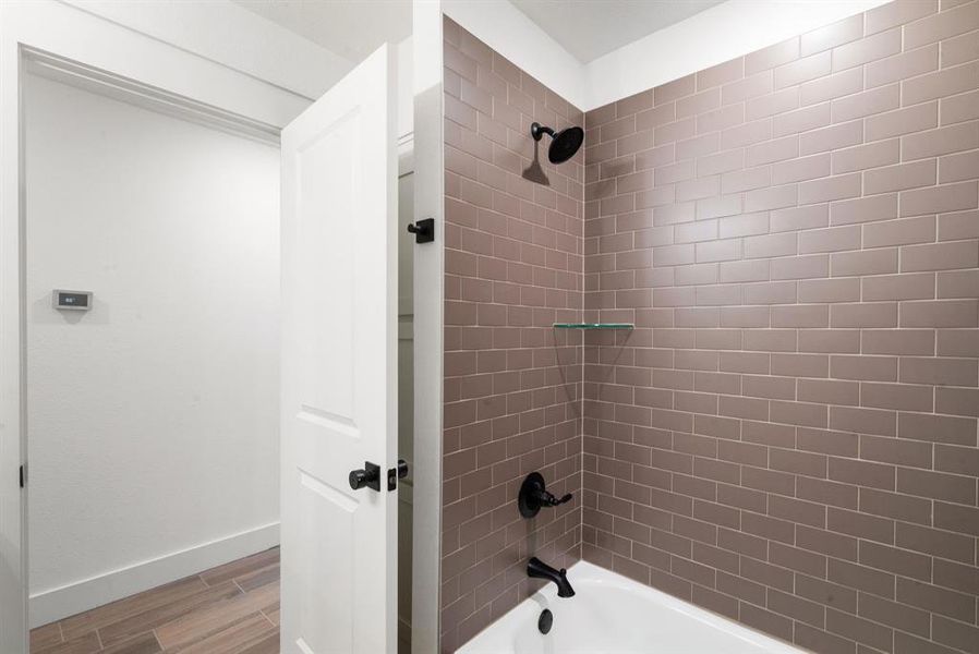 Furnished interior view inside a new home in , Lipan (Image 5).