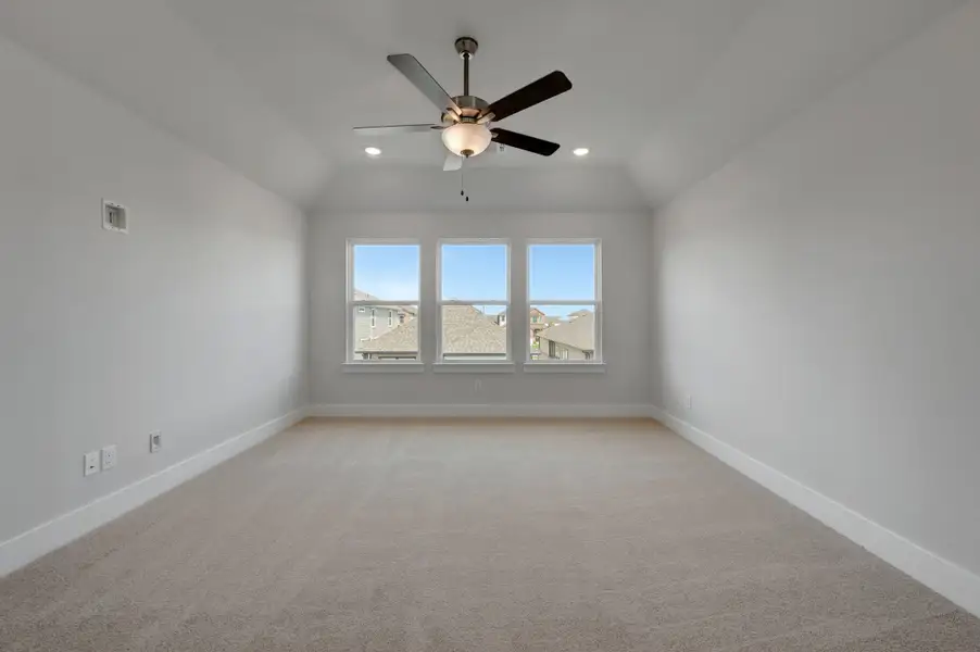 Spacious, unfurnished interior of a new home in The Meadows, Denton (Image 13).