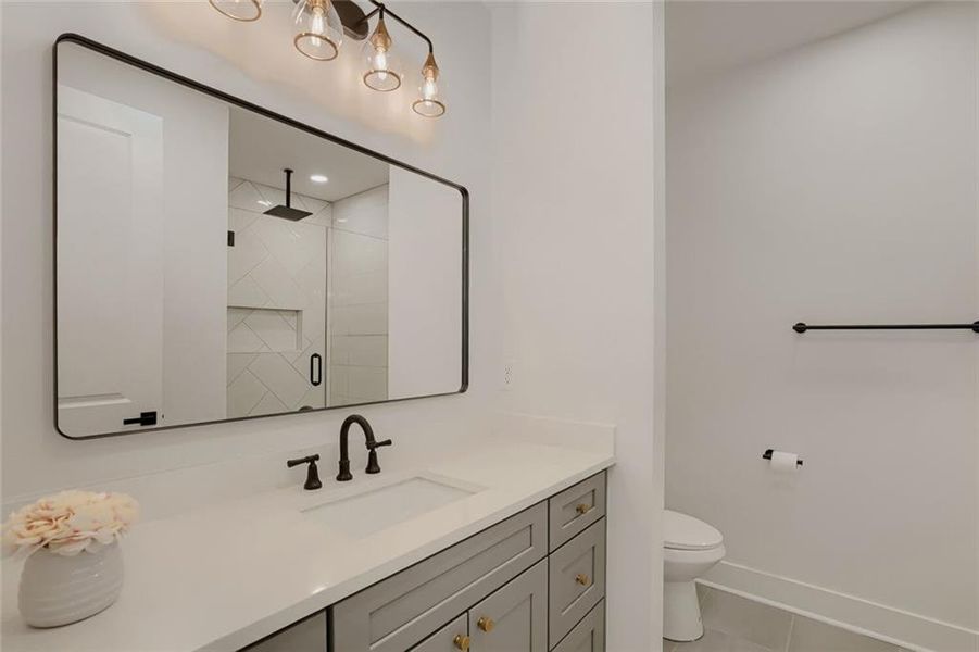 Furnished interior view inside a new home in , Grayson (Image 29).