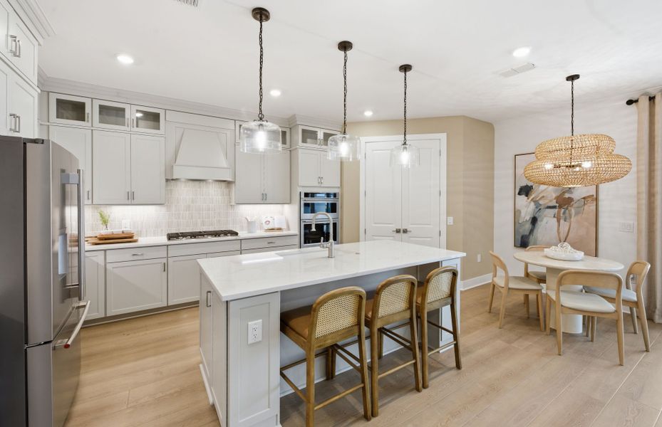 Representative furnished interior of a home built from the Easley Grande by Pulte Homes in Reagan Landing, Bradenton (Image 16).