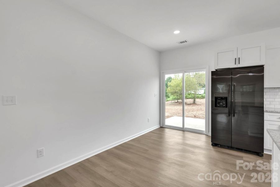 Spacious, unfurnished interior of a new home in , Shelby (Image 24).