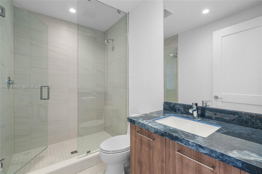 Furnished interior view inside a new home in , Fort Lauderdale (Image 11).