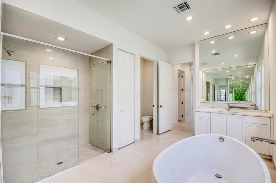 Furnished interior view inside a new home in Apex at Avenir, Palm Beach Gardens (Image 35). Furnished interior view inside a new home in Apex at Avenir, Palm Beach Gardens (Image 35).