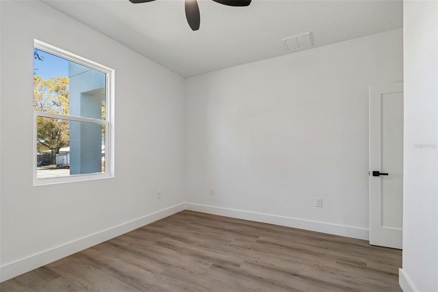 Spacious, unfurnished interior of a new home in , Pinellas Park (Image 46).