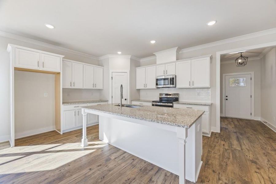 Furnished interior view inside a new home in , Hartwell (Image 19).