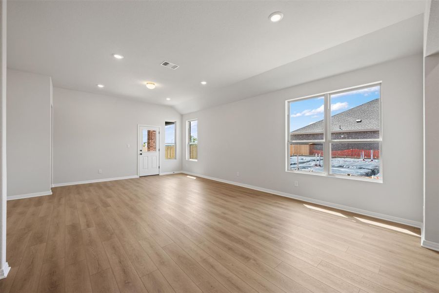 Representative images and renderings are for illustrative purposes. Actual structural options and design finishes of home may vary.