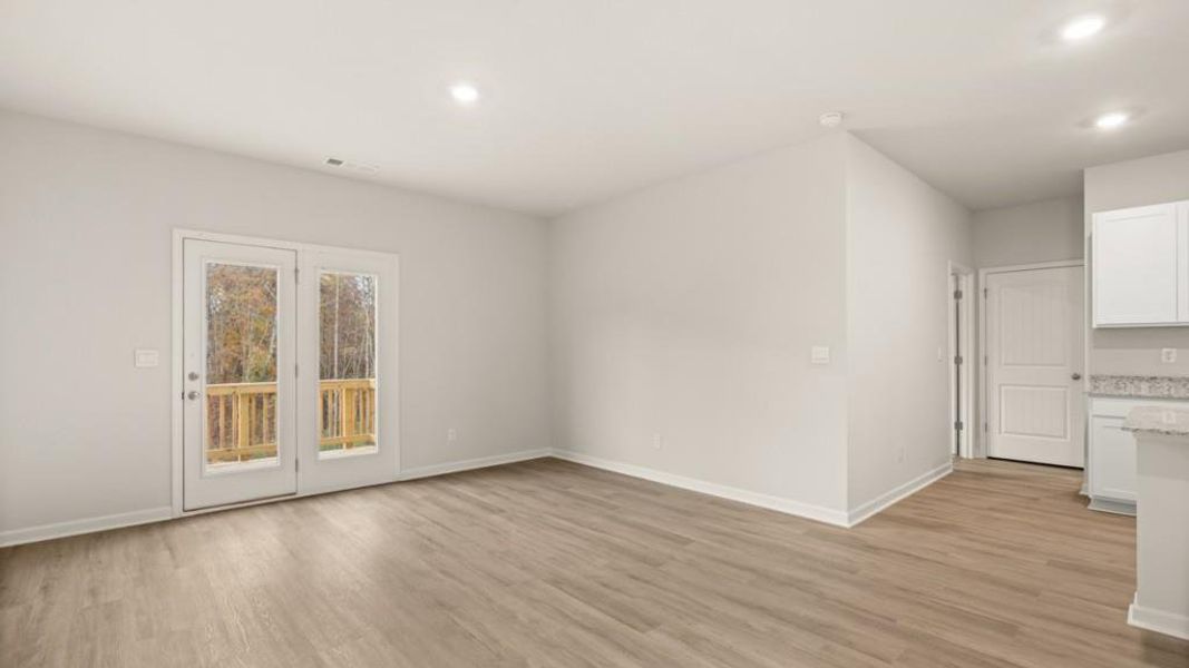 Spacious, unfurnished interior of a new home in Pointe Park, Union City (Image 17).