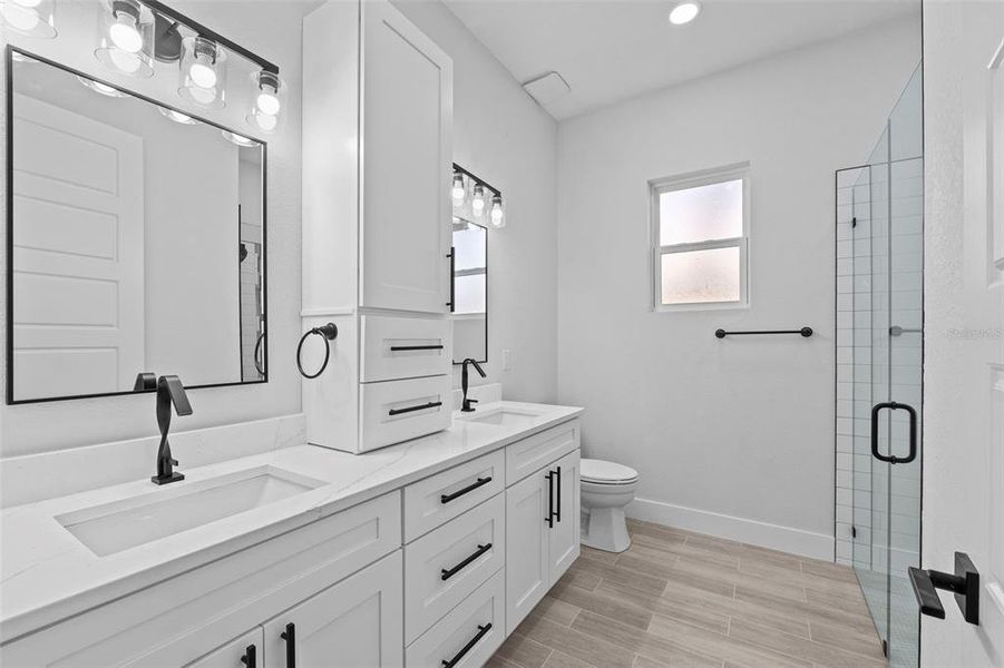 Furnished interior view inside a new home in , Winter Haven (Image 10).