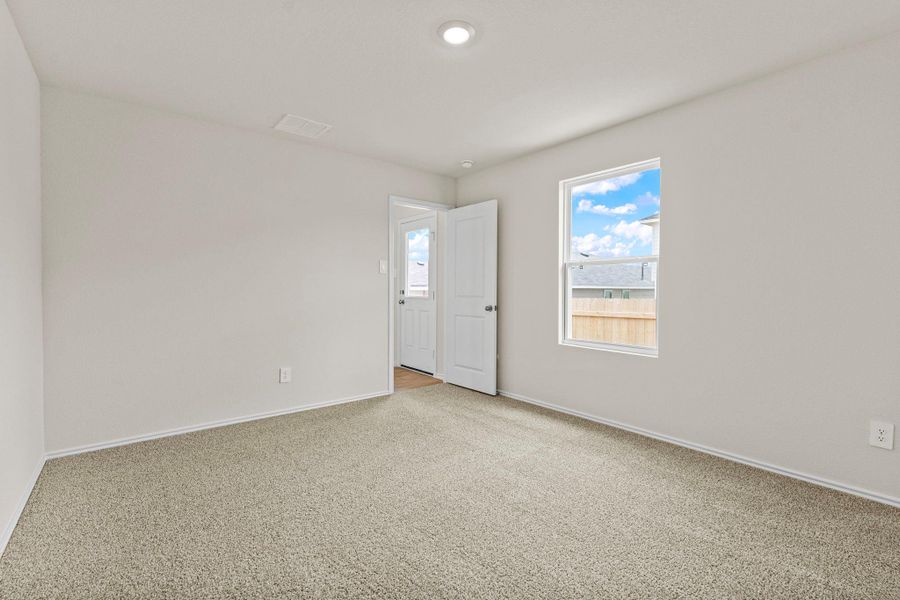 Spacious, unfurnished interior of a new home in Sunset Oaks, Maxwell (Image 30). Spacious, unfurnished interior of a new home in Sunset Oaks, Maxwell (Image 30).