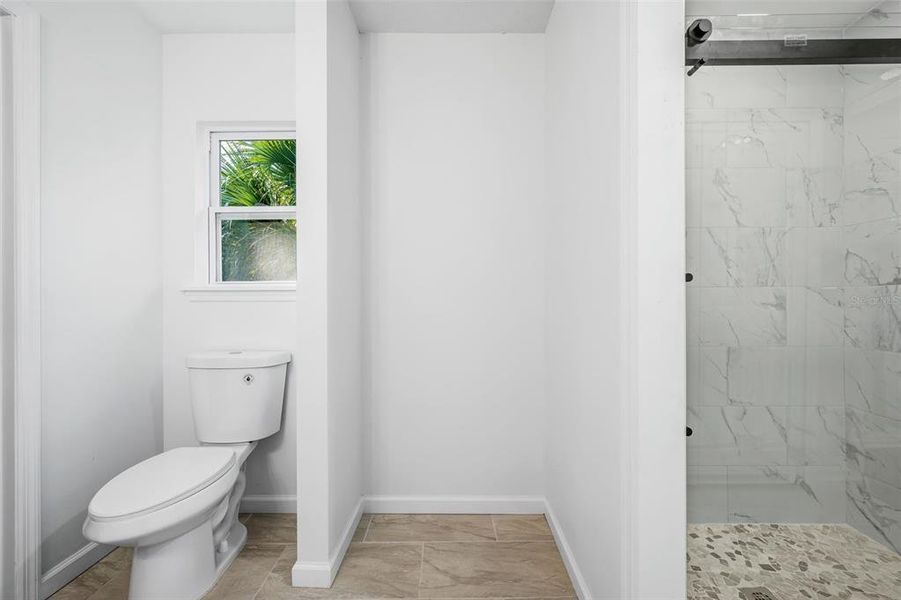 Image 33 of a home in .