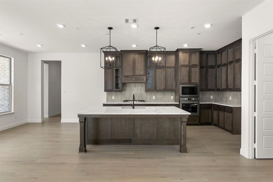 08. 405 Wood Duck - Kitchen