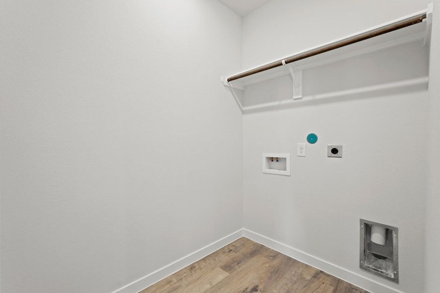 Spacious, unfurnished interior of a new home in Magnolia Springs, Montgomery (Image 17).