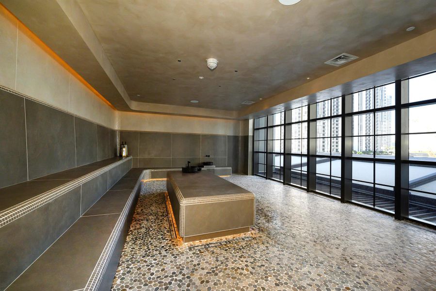 Spacious, unfurnished interior of a new home in Gale Hotel & Residences Miami (former Natiivo), Miami (Image 19). Spacious, unfurnished interior of a new home in Gale Hotel & Residences Miami (former Natiivo), Miami (Image 19).