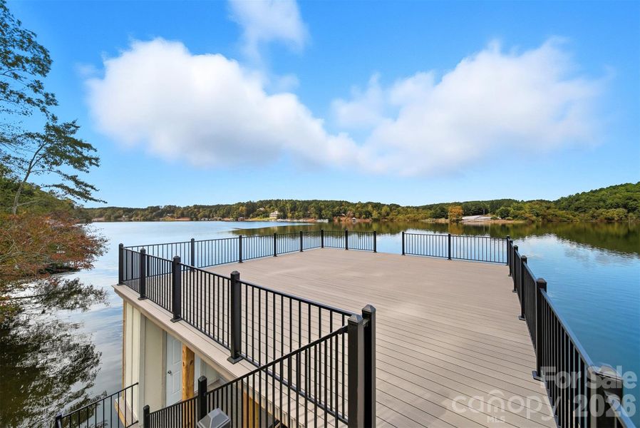 Image 43 of a home in .