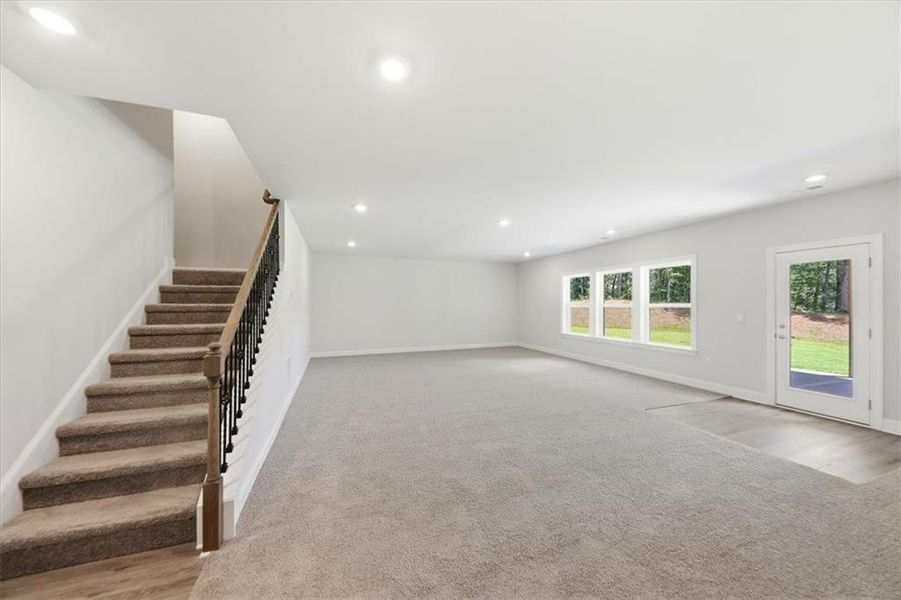 Spacious, unfurnished interior of a new home in Tuscany Hills, Douglasville (Image 43). Spacious, unfurnished interior of a new home in Tuscany Hills, Douglasville (Image 43).