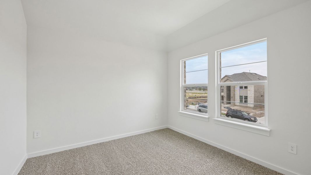 Spacious, unfurnished interior of a new home in The Enclave at Bar W Ranch, Leander (Image 32).