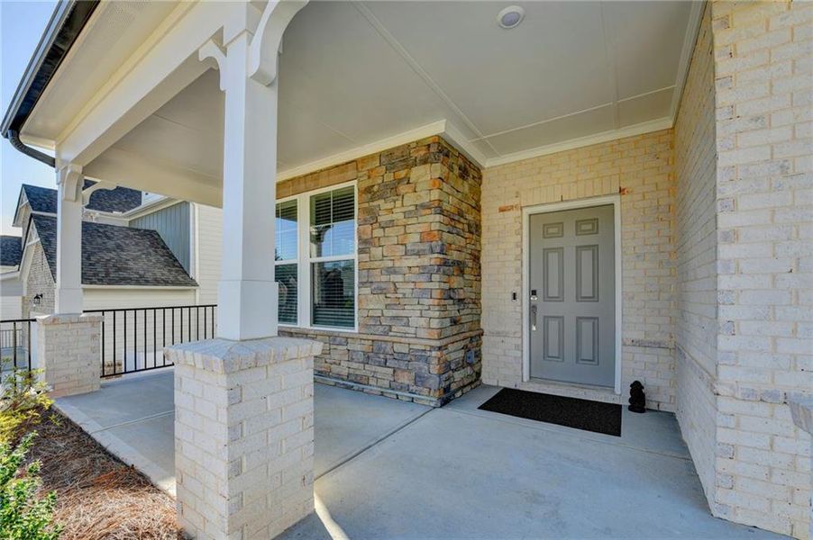 Exterior details and patio area of a home in Bailey Fence, Dacula (Image 4).