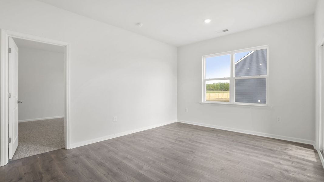 Spacious, unfurnished interior of a new home in Pine Lake Estates, Anderson (Image 24).