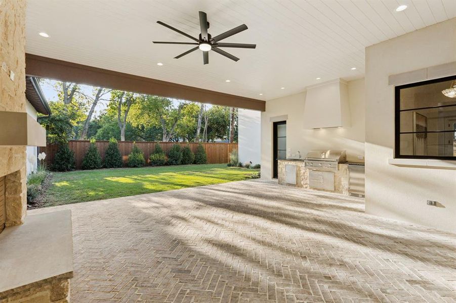 Image 36 of a home in . Image 36 of a home in .