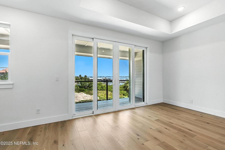 Spacious, unfurnished interior of a new home in , St. Augustine (Image 19).