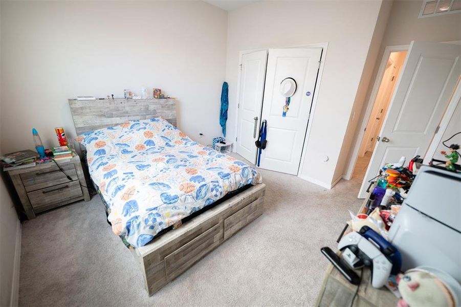 Furnished interior view inside a new home in North Park Isle, Plant City (Image 7).