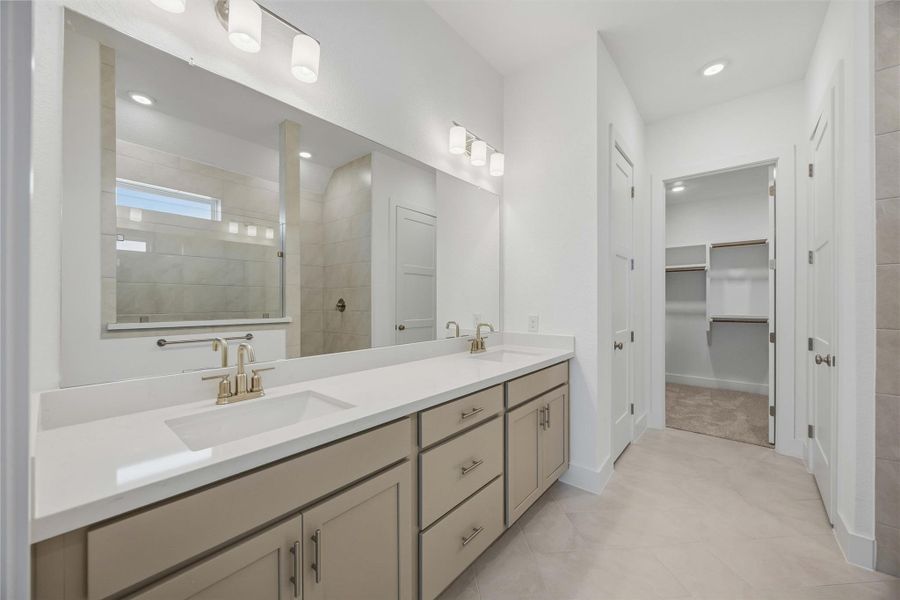 Furnished interior view inside a new home in Arabella on the Prairie, Richmond (Image 7).